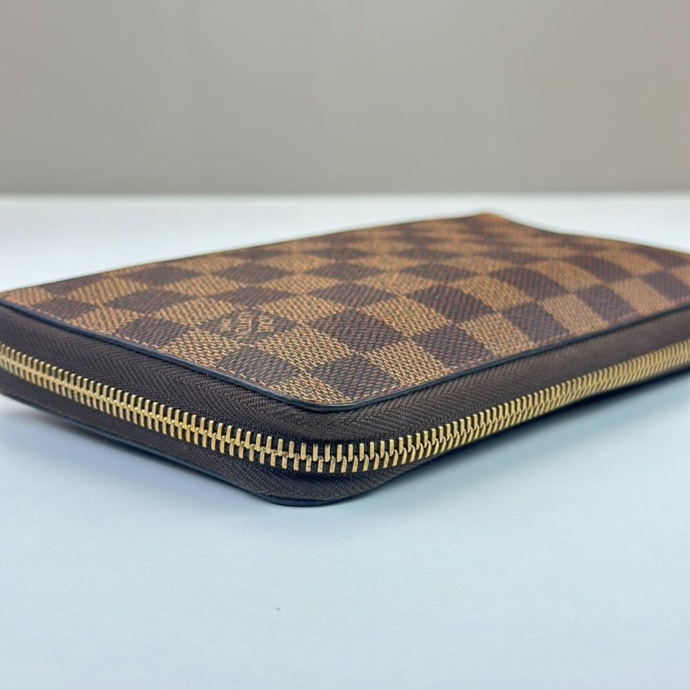 Louis Vuitton Damier Ebene Wallet - Picture 3 of 9